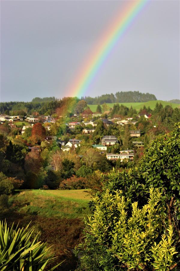 Between the Mountains Rotorua Buitenkant foto